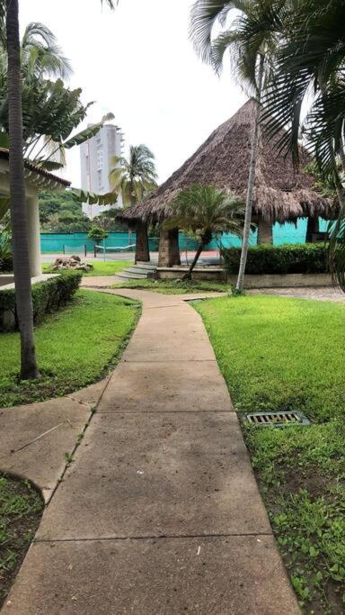 Hermoso Apartamento En Manzanillo Con Alberca Y Cancha De Tenis, Ideal Para Relajarse Y Disfrutar De Una Escapada Tranquila En El Paraiso Tropical Εξωτερικό φωτογραφία