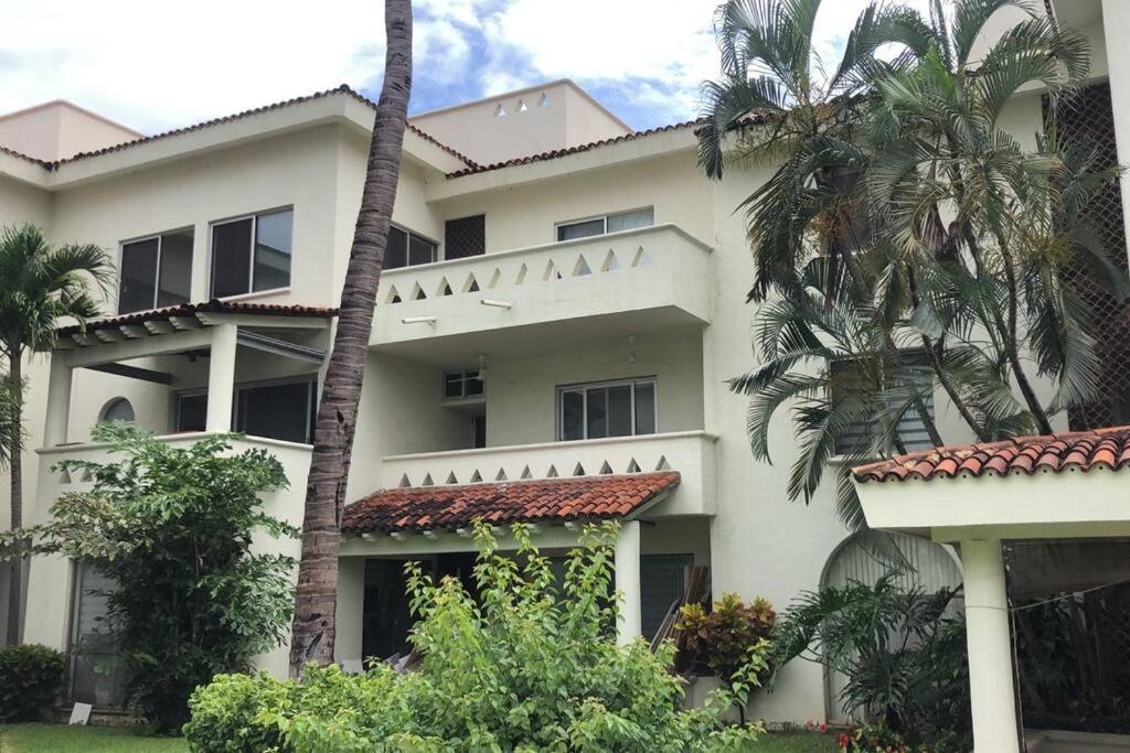 Hermoso Apartamento En Manzanillo Con Alberca Y Cancha De Tenis, Ideal Para Relajarse Y Disfrutar De Una Escapada Tranquila En El Paraiso Tropical Εξωτερικό φωτογραφία