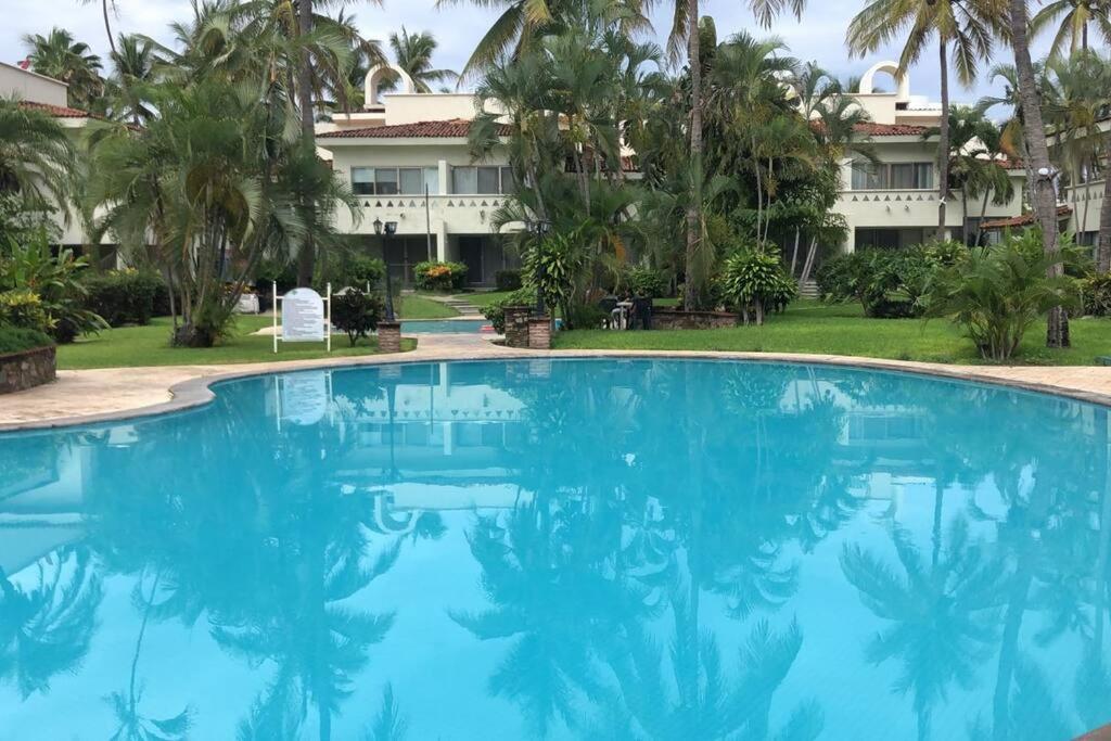 Hermoso Apartamento En Manzanillo Con Alberca Y Cancha De Tenis, Ideal Para Relajarse Y Disfrutar De Una Escapada Tranquila En El Paraiso Tropical Εξωτερικό φωτογραφία