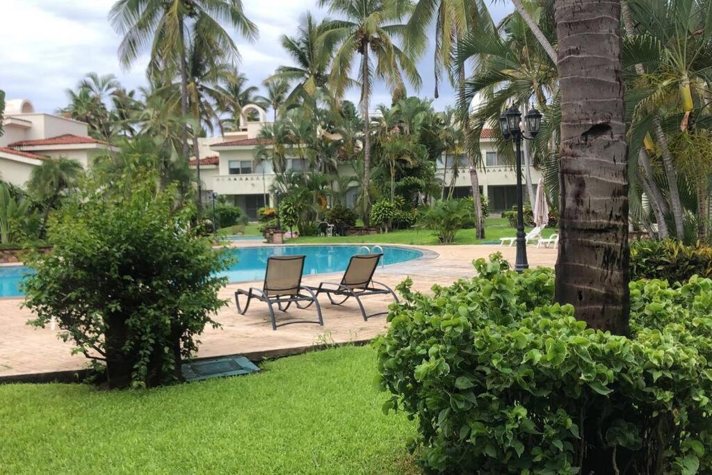Hermoso Apartamento En Manzanillo Con Alberca Y Cancha De Tenis, Ideal Para Relajarse Y Disfrutar De Una Escapada Tranquila En El Paraiso Tropical Εξωτερικό φωτογραφία