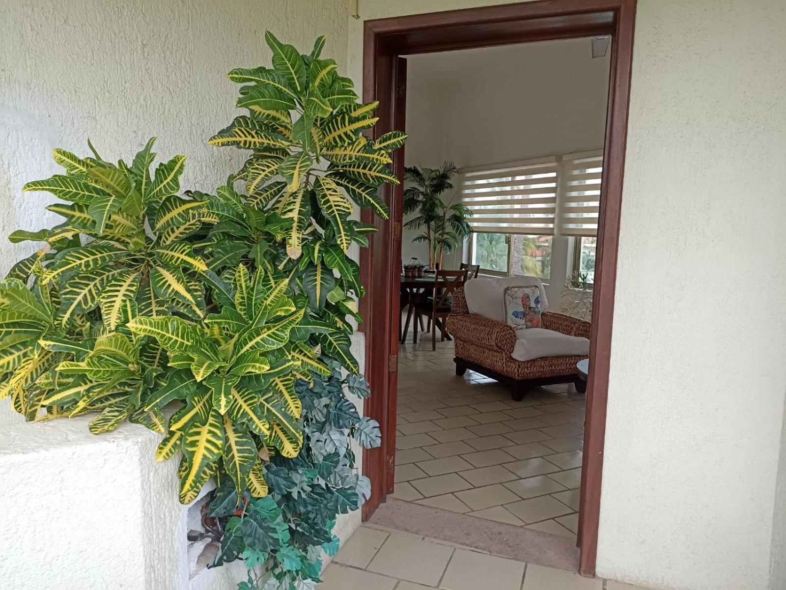 Hermoso Apartamento En Manzanillo Con Alberca Y Cancha De Tenis, Ideal Para Relajarse Y Disfrutar De Una Escapada Tranquila En El Paraiso Tropical Εξωτερικό φωτογραφία